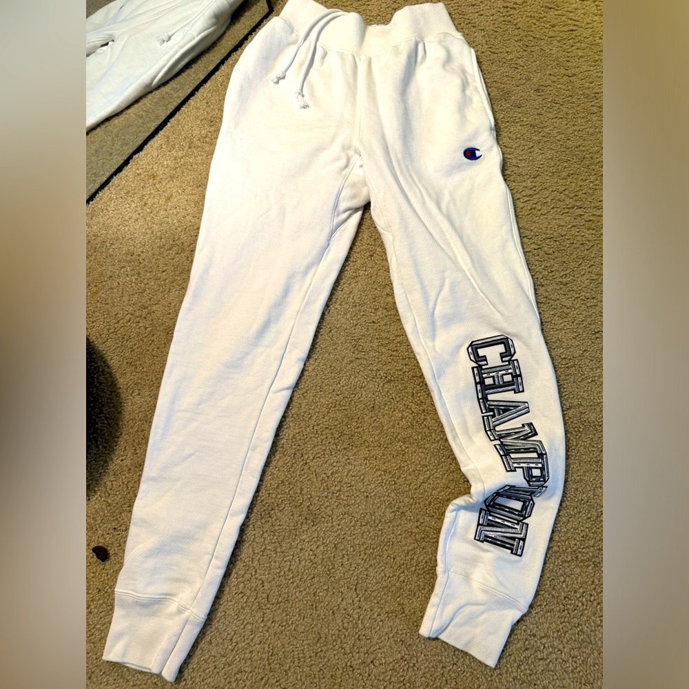 Champion logo sweats
